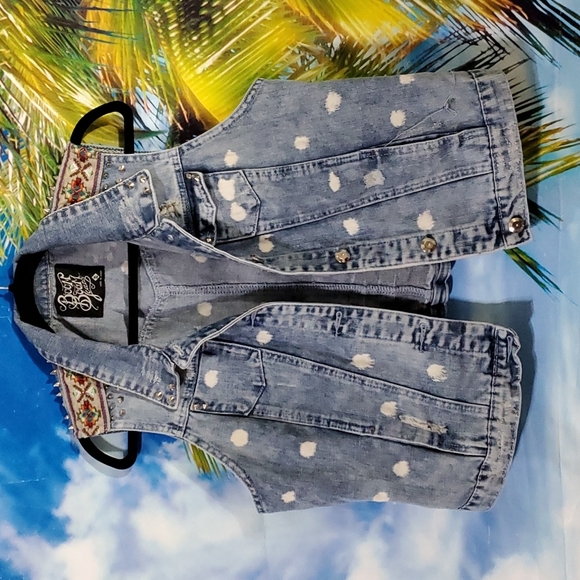 Boom Boom Jeans Jackets & Blazers - Boom BOOM JEANS SLEEVELESS SPIKE STUDDED DENIM JACKET Size XL